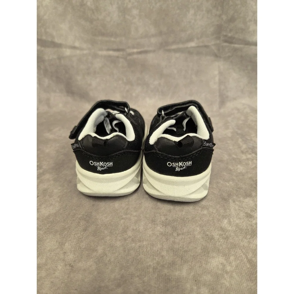 Osh Kosh Toddler SZ 7 Blk Sneaker Great Cond